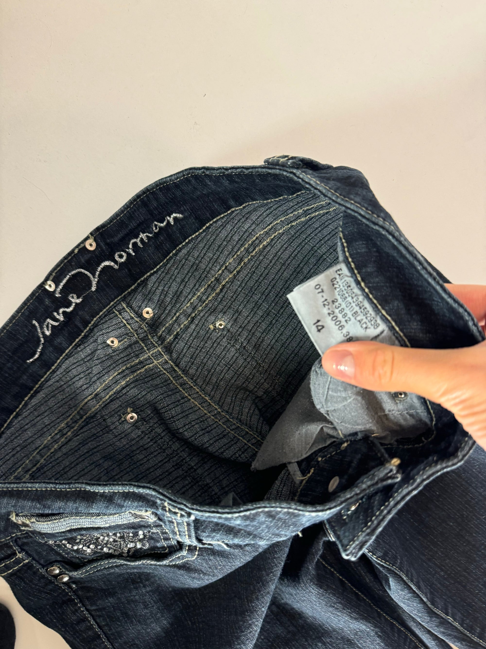 Lågmidjade jeans Mörk